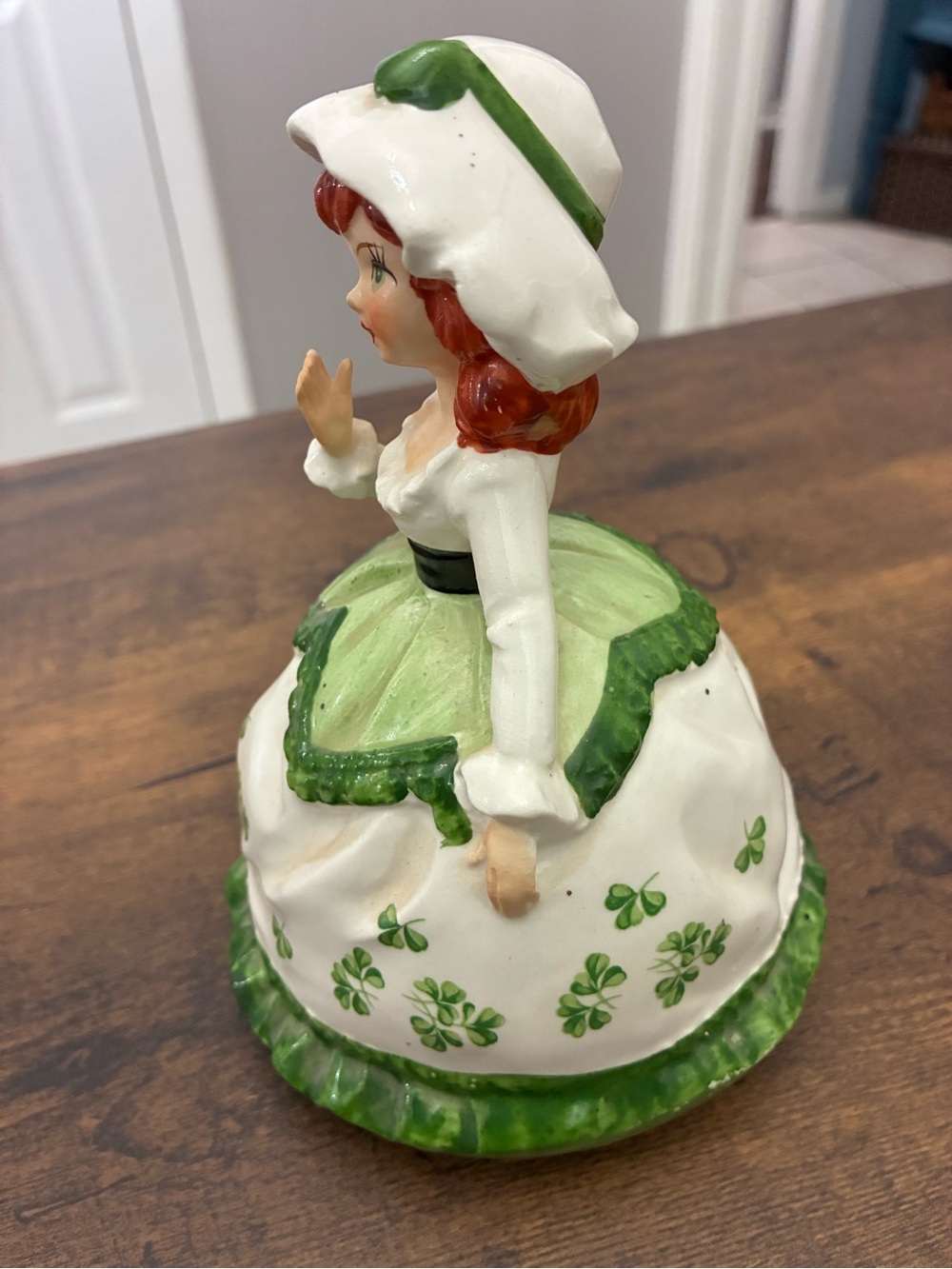 Vintage Irish Girl Music Box Figurine - Picture 6 of 9